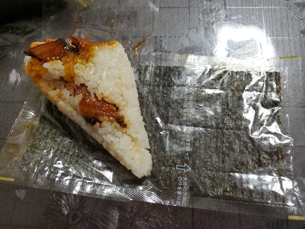 日式料理-芝C Sushi-三文魚鰻魚手卷-包裝