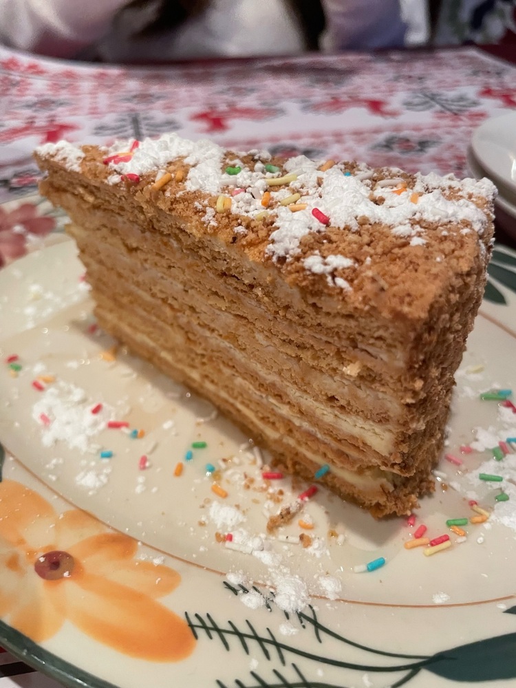 中環美食-東歐餐廳-烏克蘭甜品-烏克蘭風味蜂蜜蛋糕