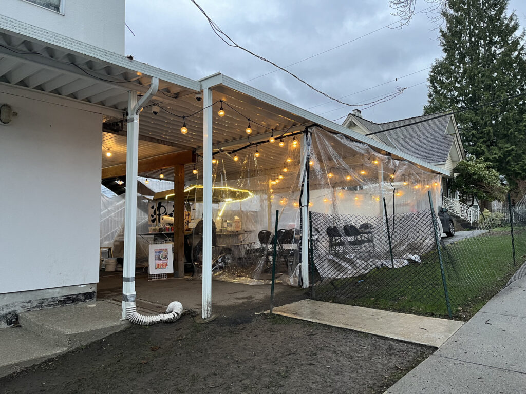 VanEats-Tatchan-Noodle-Decoration